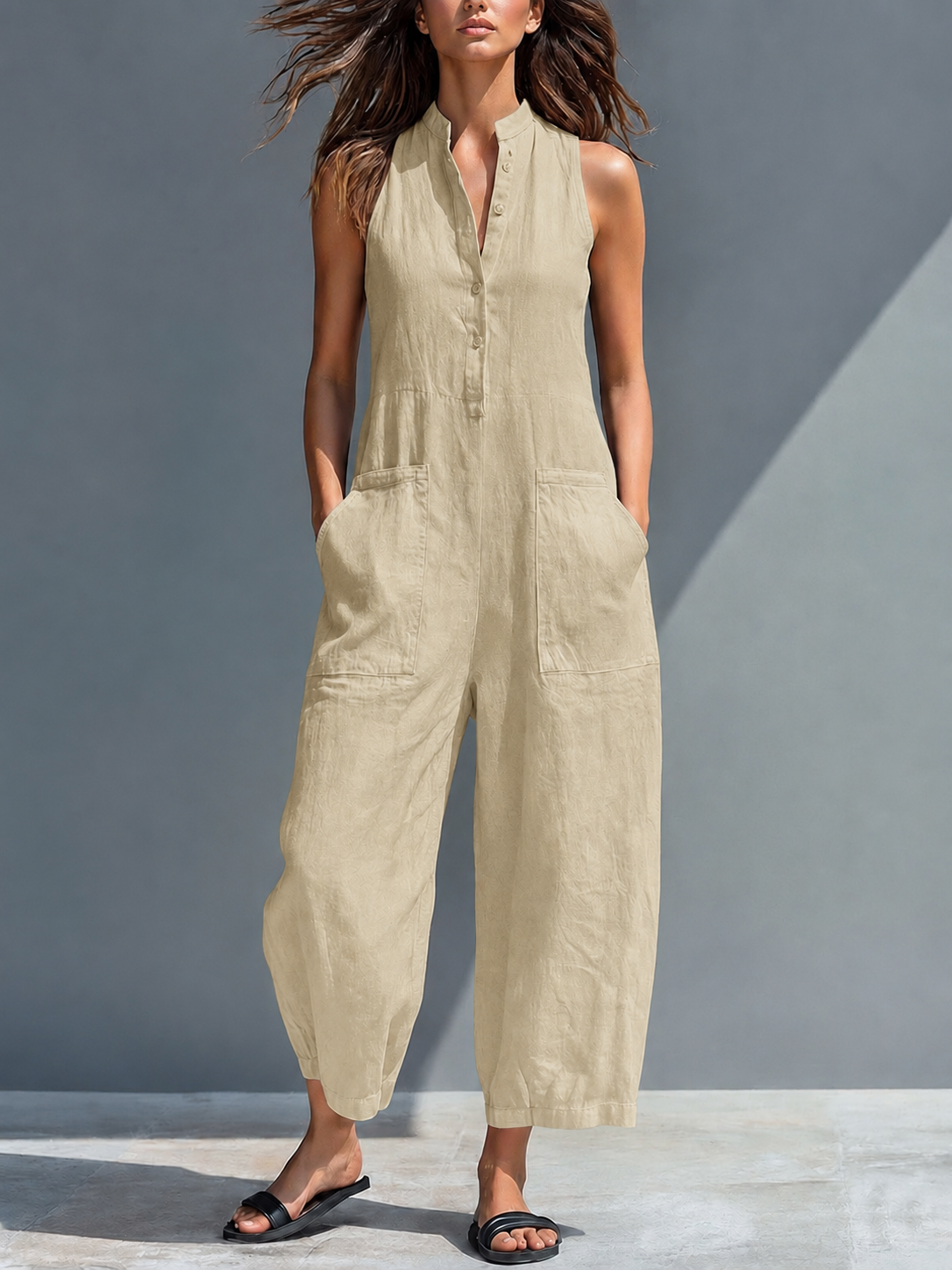 Barbara - Minimalistic Stand-collar Sleeveless Jumpsuit