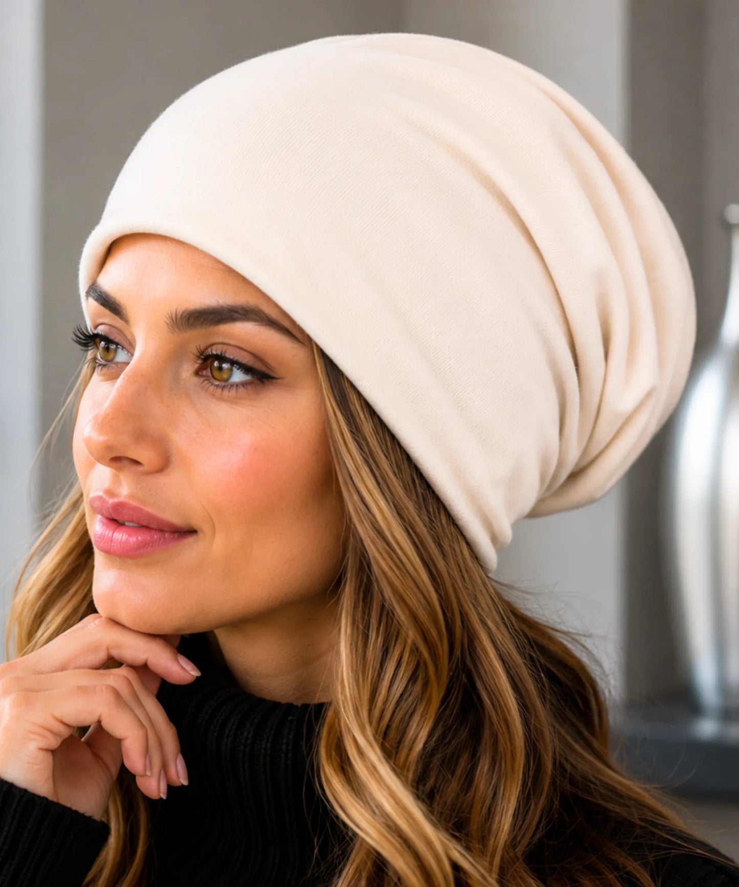 Luna - Elastic Oversized Women's Beanie